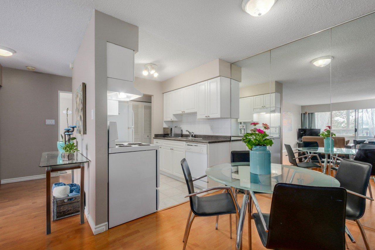 203 -  #203 - 250 W 1ST STREET Lower Lonsdale, North Vancouver (R2055689)