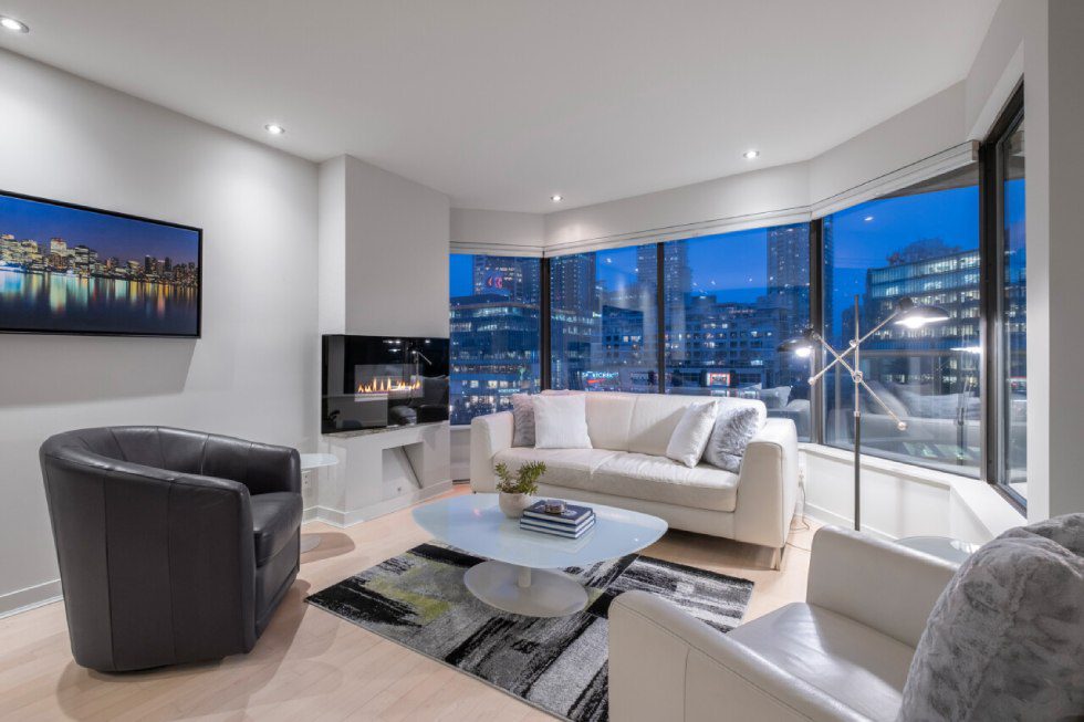 601 847 HORNBY STREET | Leo Wilk Vancouver Real Estate